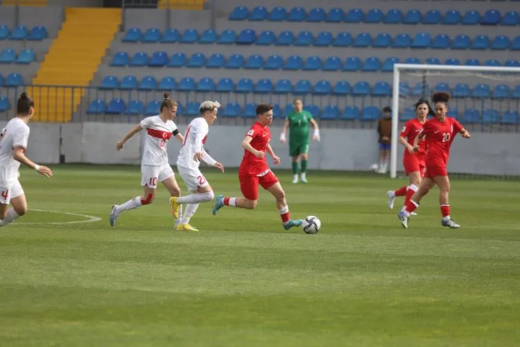 A Milli Kadın Futbol Takımı, Azerbaycan'ı 1-0 yendi
