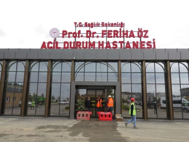 Acil durum hastanelerinin yatakları Gaziantep'ten