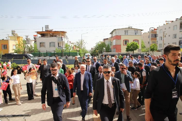 Almanya Cumhurbaşkanı Gaziantep'te Okul Ziyaretinde Bulundu