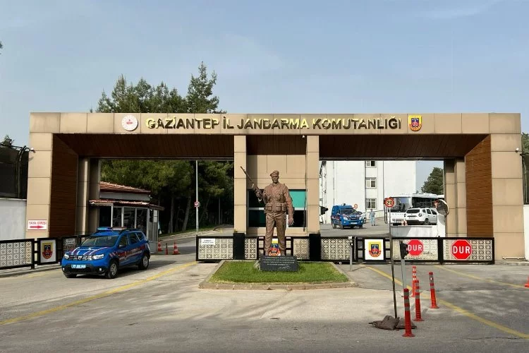 Aranan Firari Hükümlü Adana'da Yakalandı