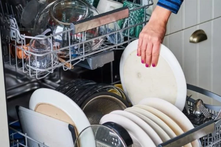 Bulaşık makineniz iyi yıkamıyorsa, nedeni bu 8 hata!
