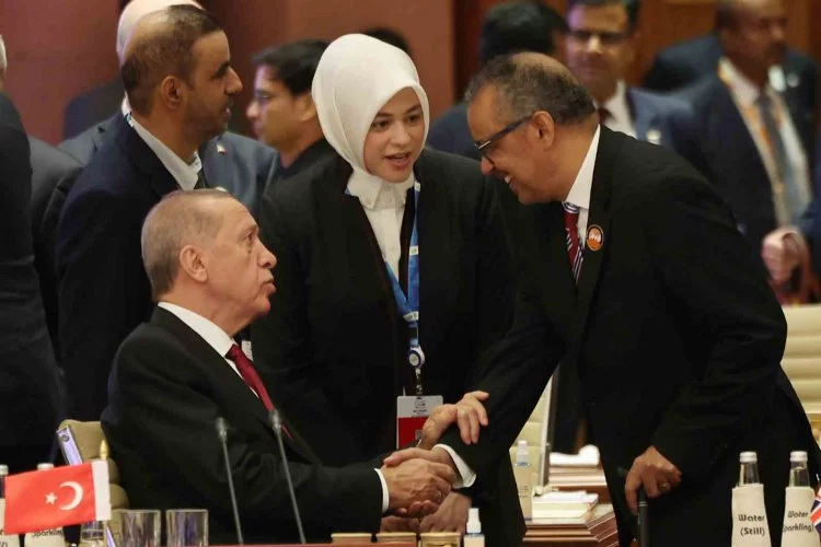 Cumhurbaşkanı Erdoğan, G20 zirvesinin ilk oturumuna katıldı