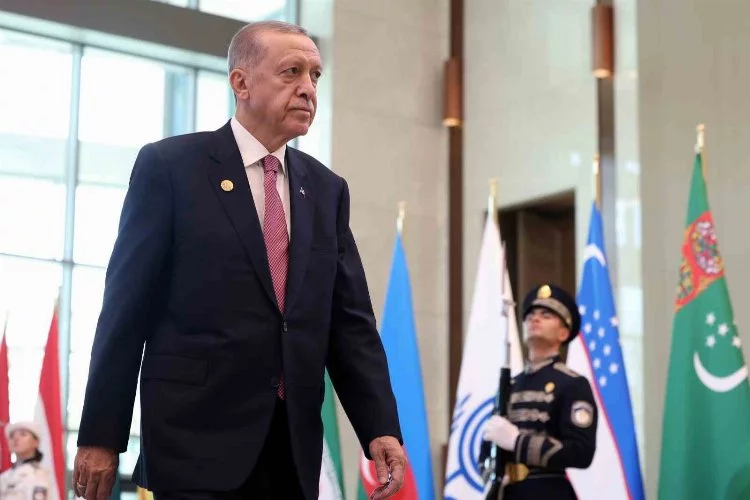 Cumhurbaşkanı Erdoğan, Taşkent Kongre Merkezi’ne geldi