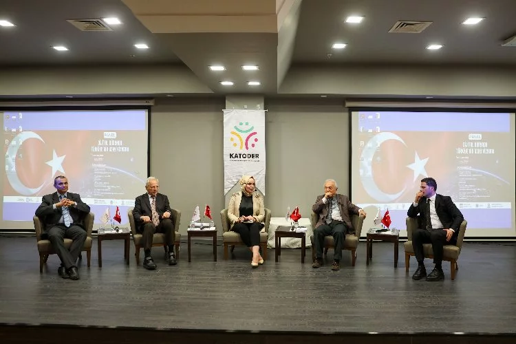 "Dijital Dünyada Türkiye'nin Uzay Vizyonu" Panel Düzenlendi