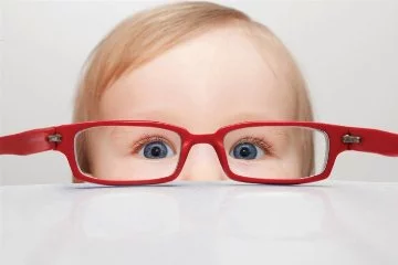 Dikkat! Şaşılık Artıyor Küçük Ekranlar Gözleri Tehdit Ediyor