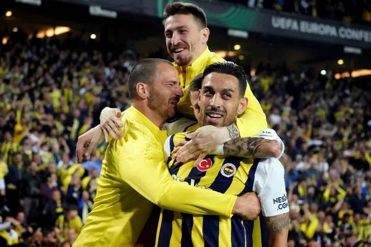 Fenerbahçe: 1 - Olympiakos: 0 (İlk Yarı)