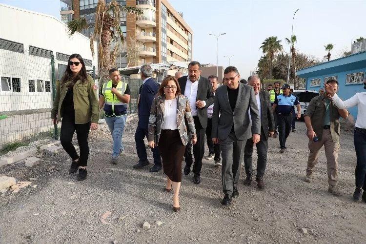 Gaziantep Büyükşehir Belediyesi, İskenderun’da Sahaya İndi