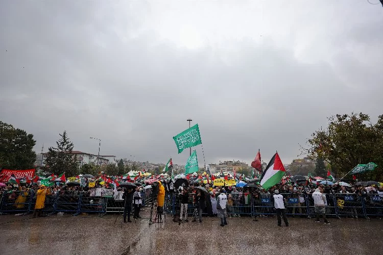 İsrail'in Gazze'ye Yönelik Saldırıları Protesto Edildi