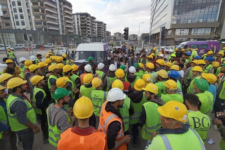 Karaca, Şehir Hastanesi inşaat işçilerine seslendi