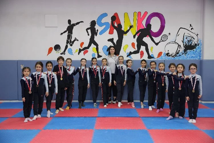 SANKO Okulları Öğrencilerinin Jimnastik Başarısı