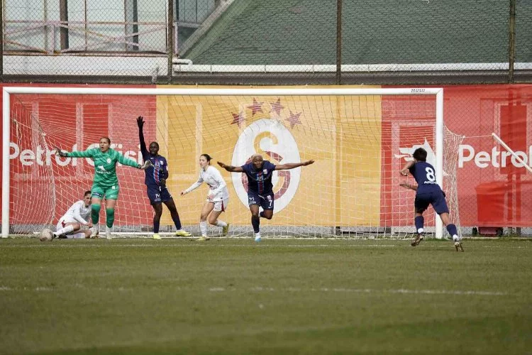 Turkcell Kadın Futbol Süper Ligi: Galatasaray: 1 - Gaziantep Asya Spor: 4