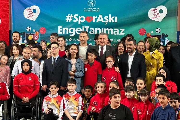 "Türkiye, Cumhurbaşkanımızın Önderliğinde Spor Devrimi Yaşamaktadır"