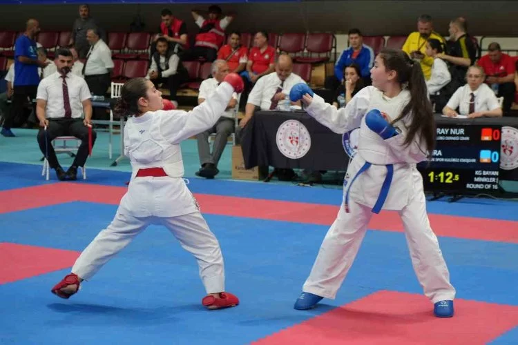 Türkiye Minikler Karate Şampiyonası Gaziantep’te Başladı