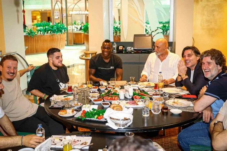 Vincenzo Montella, Adana Demirspor Yöneticileriyle Kahvaltıda Bir Araya Geldi