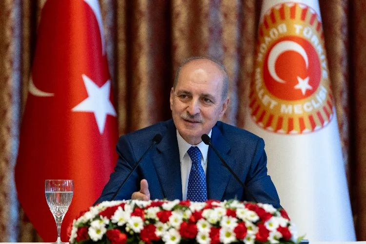 "Yeni bir anayasa yapmak, Türkiye'nin boynunun borcudur"